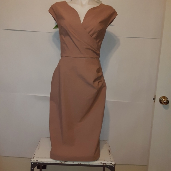 Muxxn Dresses & Skirts - MUXXN Women's V Neck Retro Camel Dress